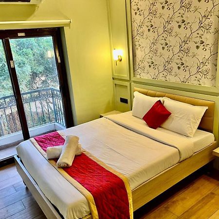 Hotel Castle Manor - Auroville Beach Pondicherry Eksteriør bilde